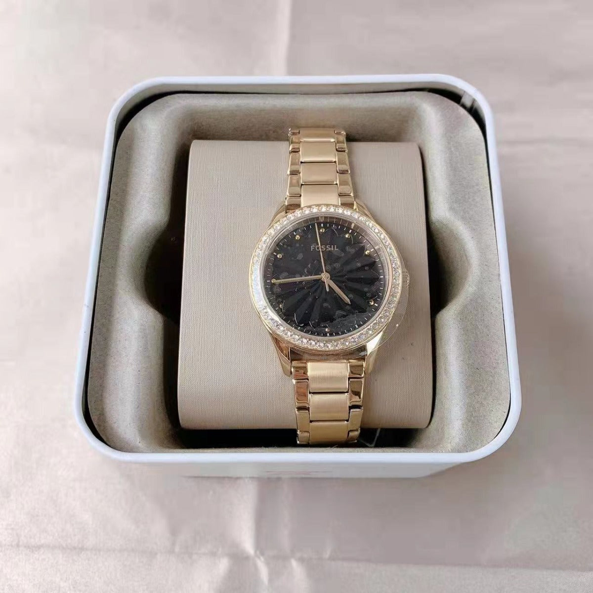 Fossil BQ3759 Rye Three-Hand Gold-Tone Stainless Steel Watch Fossil BQ3759 Rye Three-Hand Gold-Tone Stainless Steel Watch